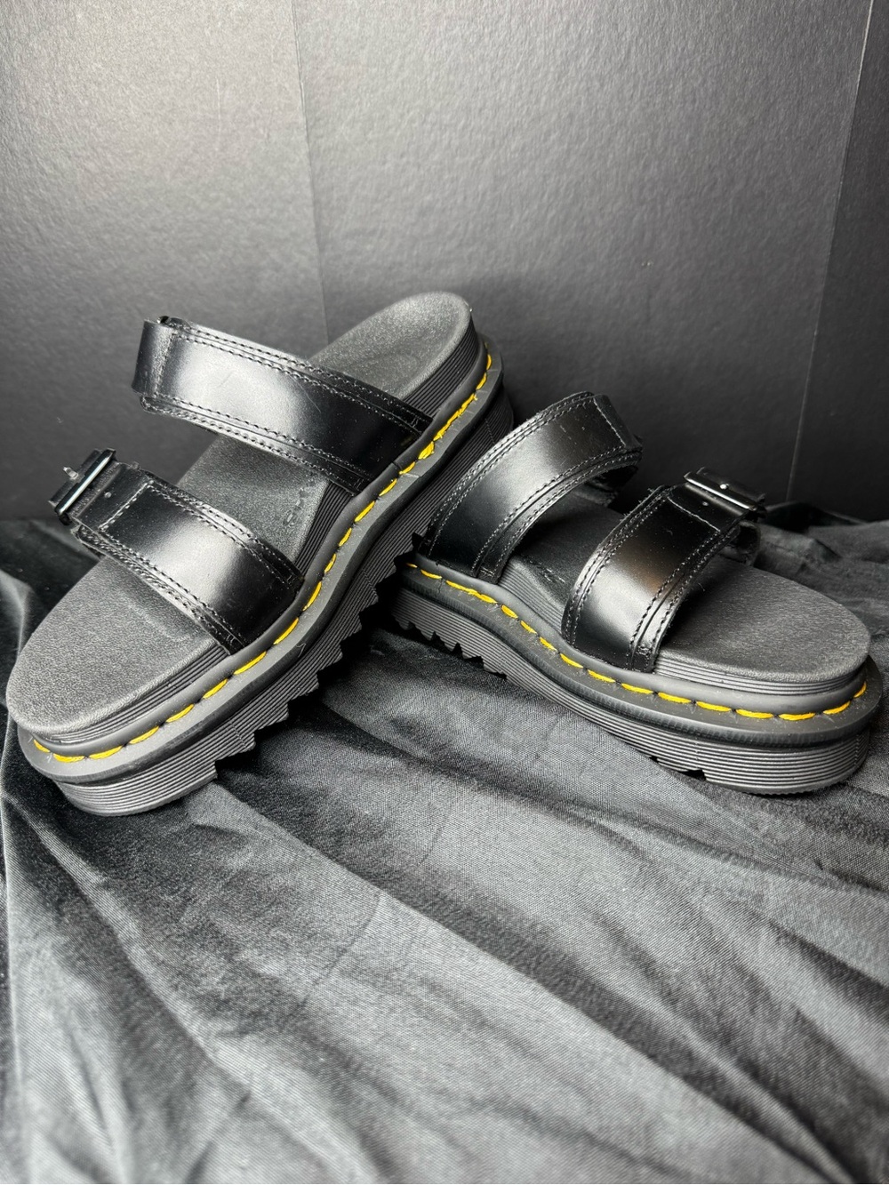 Dr. Martens Myles sandals Black Platform Sandals Size 5